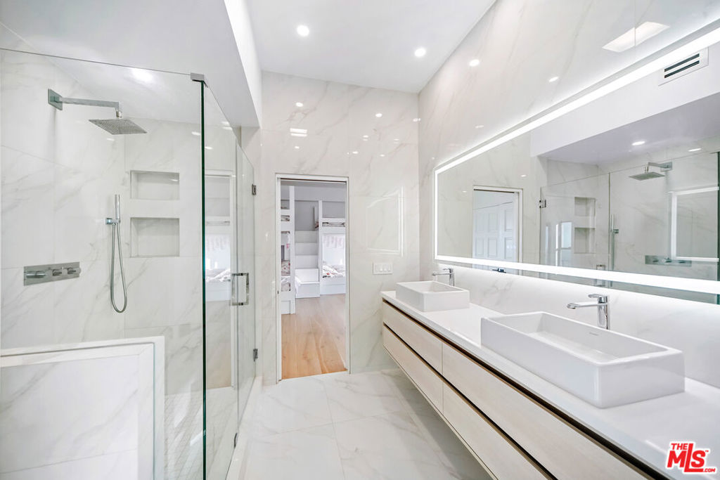 MLS #26642855 image #19