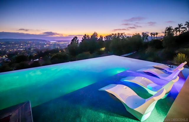 3240 Piragua St, Carlsbad CA: https://media.crmls.org/mediaz/86de9774-f0ba-4a9a-aa20-2b0116a09127.jpg