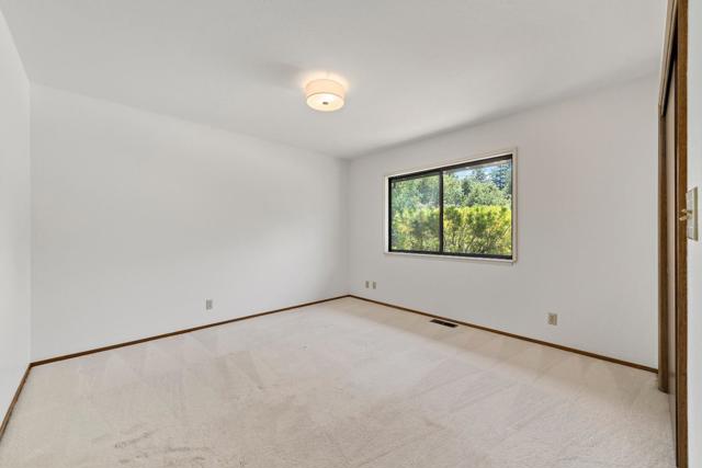 14449 Liddicoat Circle, Los Altos Hills CA: https://media.crmls.org/mediaz/86deaf3e-2feb-4308-ab42-4af8ecdb814f.jpg