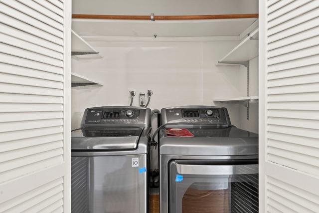 861 Railroad Avenue, Half Moon Bay CA: https://media.crmls.org/mediaz/86dfcb07-0087-4643-92b0-e884d96ee980.jpg