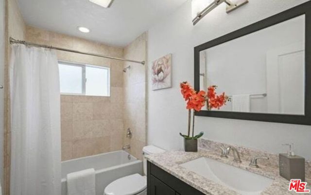 641 E 223rd Street, Carson CA: https://media.crmls.org/mediaz/86dfec33-61a1-40ff-b955-fbd2a3677dad.jpg