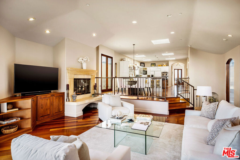 MLS #26857755 image #16