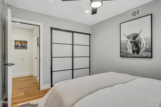 1136 Horizon Drive, Ventura CA: https://media.crmls.org/mediaz/86e17509-a9f5-477f-a54c-6739d3e35158.jpg