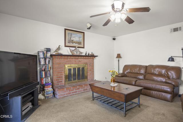 170 N Linden Drive, Ventura CA: https://media.crmls.org/mediaz/86e21981-8d2c-4bd1-a9d5-41b2c1bb66ae.jpg