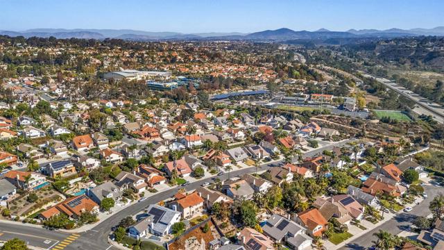 3970 Santa Nella Pl, San Diego CA: https://media.crmls.org/mediaz/86e291c9-390e-4f42-b7d8-946e3f654cc8.jpg