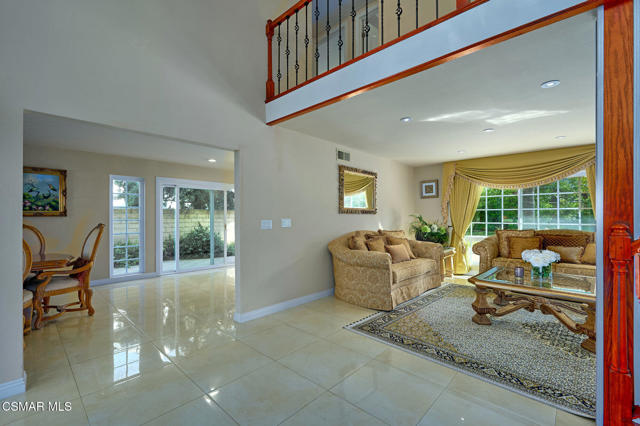 1568 Aspenwall Road, Westlake Village CA: https://media.crmls.org/mediaz/86e292f7-1f0a-4a1c-aa2e-a62e46191011.jpg