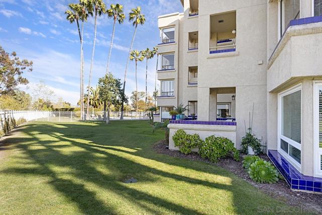 12122 Royal Birkdale Row, San Diego, California 92128, 2 Bedrooms Bedrooms, ,2 BathroomsBathrooms,Condominium,For Sale,Royal Birkdale Row,250020149SD