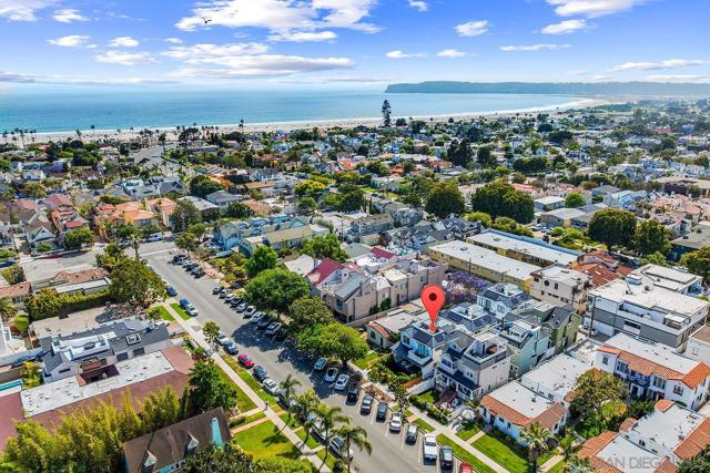 924 D Avenue, Coronado CA: https://media.crmls.org/mediaz/86e356e2-db4c-4b9b-b8dd-6a9ff7abdbf5.jpg