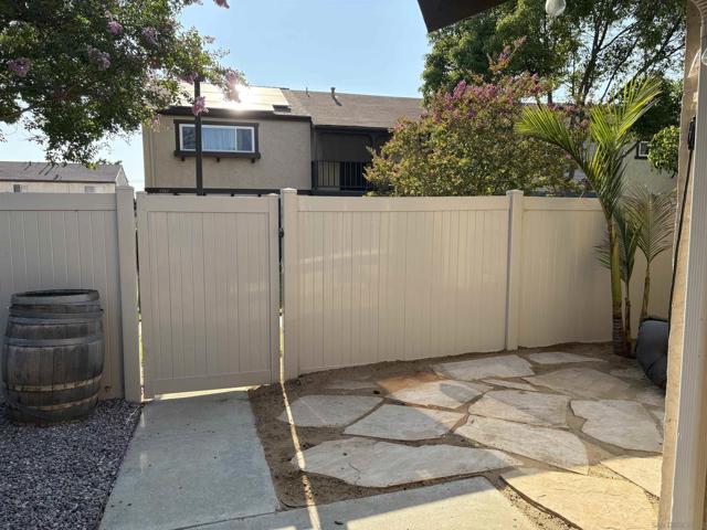 9560 Frank Way, Santee CA: https://media.crmls.org/mediaz/86e3c759-d13b-4043-9457-b68001a2bf24.jpg