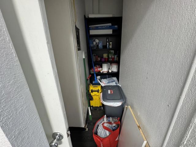 12243 Woodside Ave, Lakeside CA: https://media.crmls.org/mediaz/86e3e401-37b2-4f4e-8305-507ee3f045bc.jpg