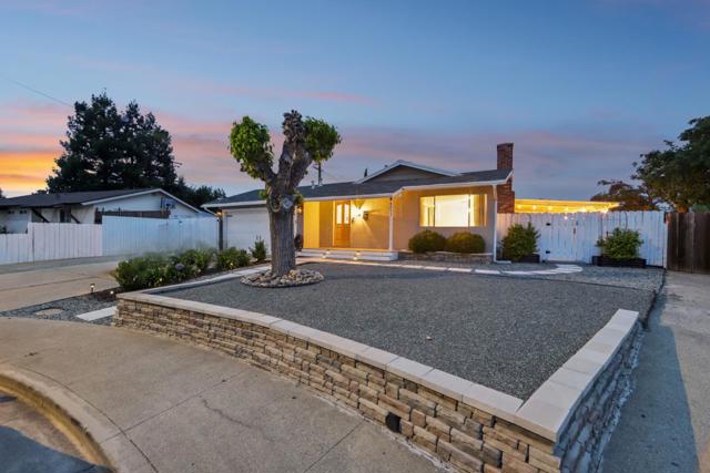 4273 Glazier Court, Concord CA: https://media.crmls.org/mediaz/86e4a122-209f-48cc-b8bd-ebca1385fcd8.jpg