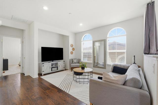 568 Altino Boulevard, San Jose CA: https://media.crmls.org/mediaz/86e4a615-c784-47f5-a38e-f85a98439c0a.jpg