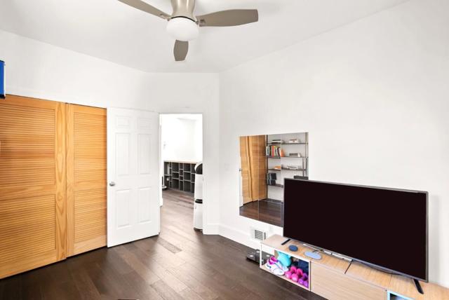 239 Tulare Street, Brisbane CA: https://media.crmls.org/mediaz/86e4c166-9b4c-4a12-b9f5-5de2a450b5c8.jpg