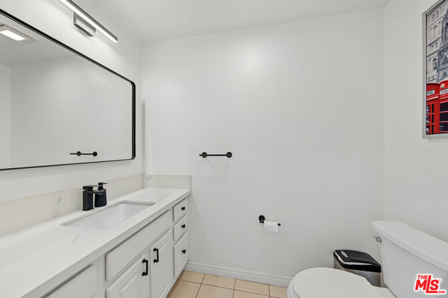309 South Mariposa Avenue, 101 photo 16