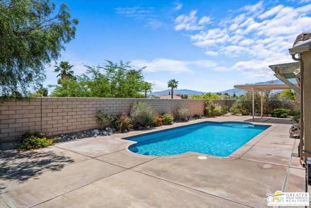3764 Serenity Trail, Palm Springs CA: https://media.crmls.org/mediaz/86e5fb48-d9c3-4a75-ba9d-d3a03f54004e.jpg