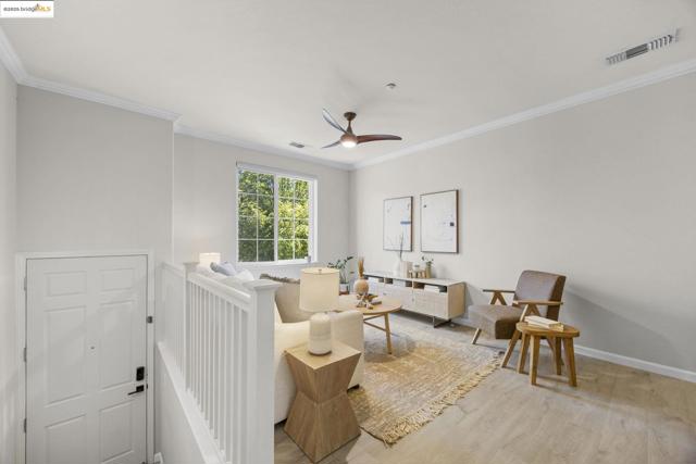 8892 Bellina Commons, Dublin CA: https://media.crmls.org/mediaz/86e63833-c6c8-45ae-a984-57729d49c352.jpg