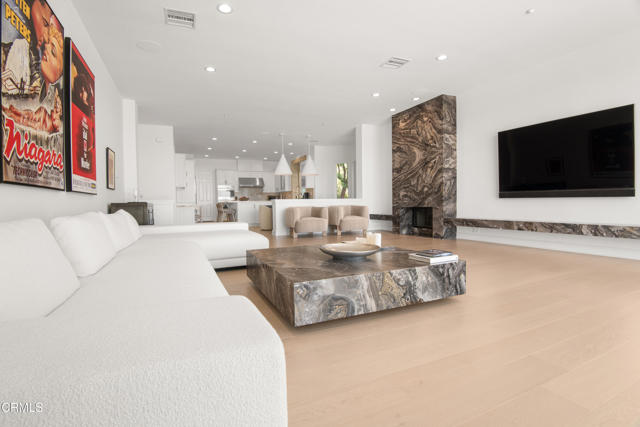 Detail Gallery Image 11 of 74 For 7216 Littler Ct, Moorpark,  CA 93021 - 5 Beds | 5/1 Baths