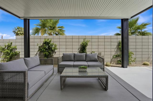 Image 29 of 41 For 41868 Volare Court