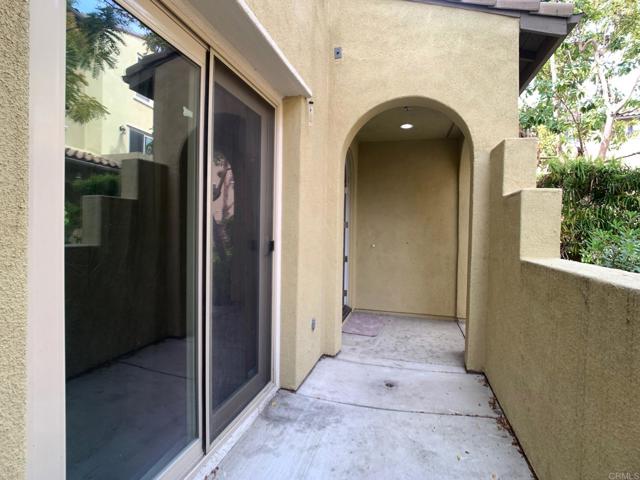 2668 Escala Circle, San Diego CA: https://media.crmls.org/mediaz/86e79f15-c979-4ef8-8381-a4702b5eda37.jpg