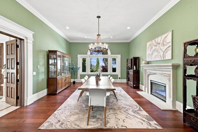 150 New Place Road, Hillsborough CA: https://media.crmls.org/mediaz/86e7cb4a-150b-443c-a5c5-e1e8b92de719.jpg