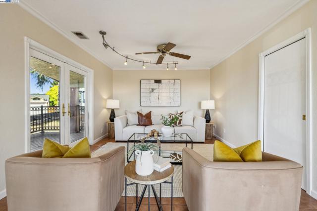 Image 4 of 60 For 25321 Morse Ct