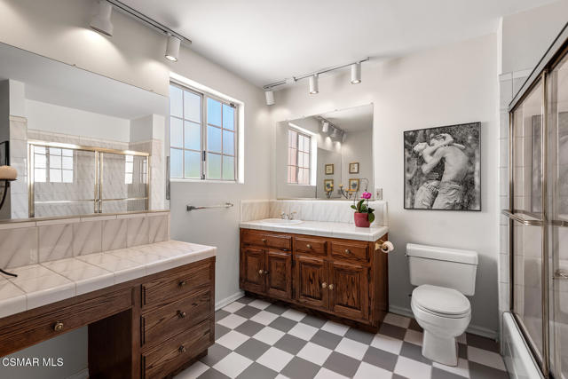 17627 Vincennes Street, Northridge CA: https://media.crmls.org/mediaz/86e93532-5247-489f-a93b-6b0e9464b185.jpg