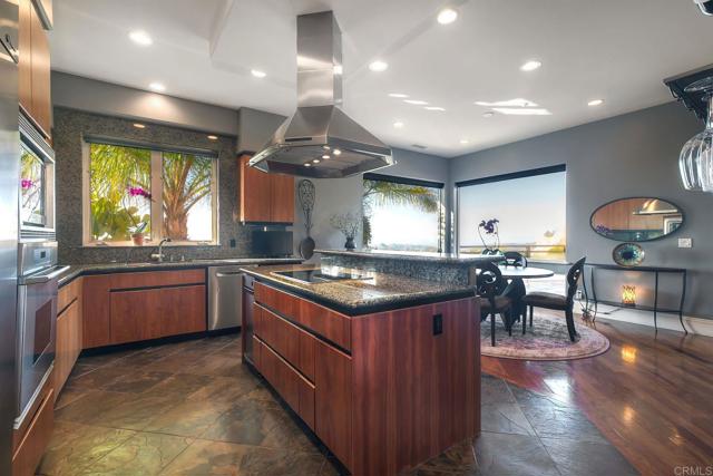 Detail Gallery Image 20 of 68 For 28521 Gladstone Ct, Escondido,  CA 92026 - 3 Beds | 3/1 Baths