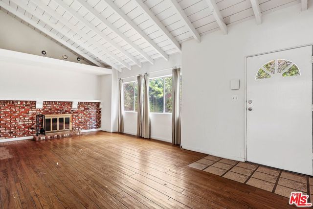 6055 Melvin Avenue photo 3