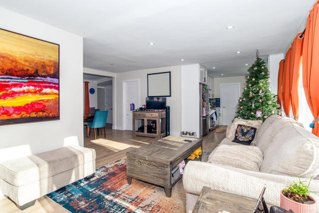 Detail Gallery Image 5 of 45 For 4776 78 Del Monte Ave, San Diego,  CA 92107 - – Beds | – Baths