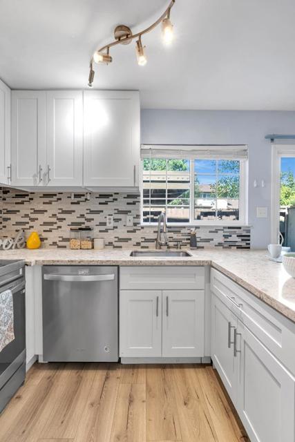 5392 Deodara Grove Court, San Jose CA: https://media.crmls.org/mediaz/86ea246c-8790-434f-ace6-61ed019fde1b.jpg