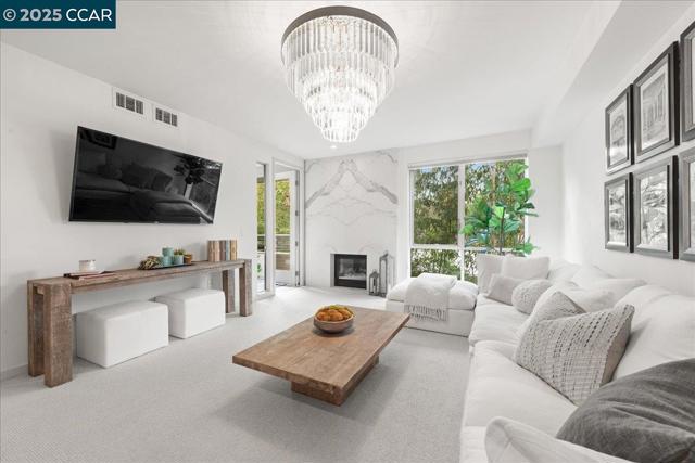 1655 N California, Walnut Creek CA: https://media.crmls.org/mediaz/86ea58e0-656c-4011-9f0b-5995d27a571e.jpg