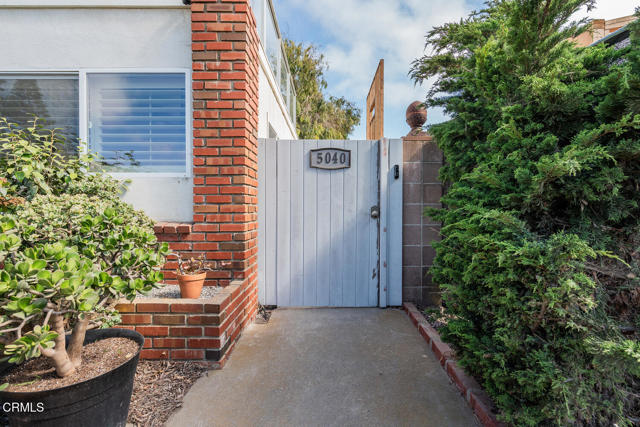 5040 Island View Street, Oxnard CA: https://media.crmls.org/mediaz/86ea8a3a-d27c-49de-ba1c-e2fb9482d88a.jpg