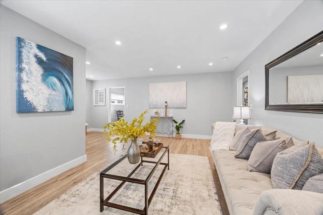 220 Lindbergh Street, San Mateo CA: https://media.crmls.org/mediaz/86eb1b02-4051-49e9-b1c2-daa7dee0d277.jpg