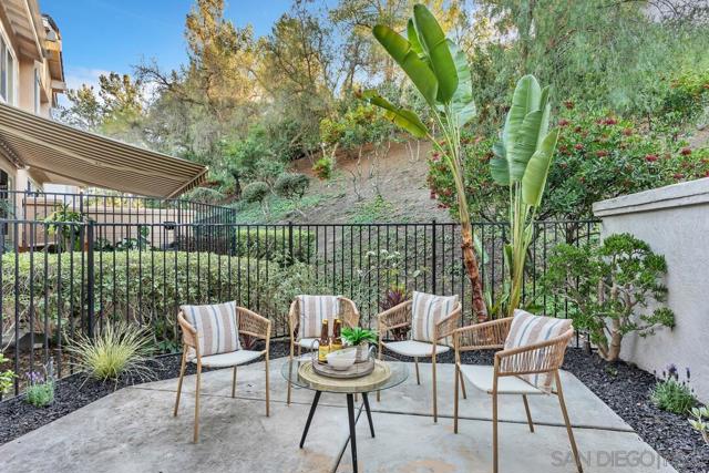 12035 World Trade Dr, San Diego CA: https://media.crmls.org/mediaz/86eb4005-ef3a-4460-ad58-23201efa3837.jpg