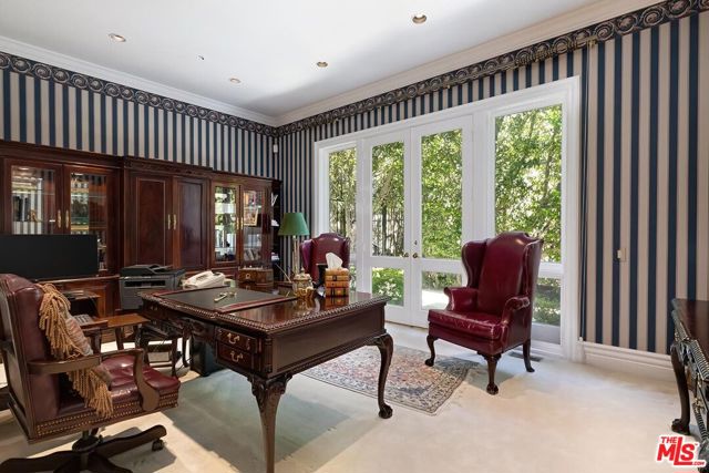 2327 Weybridge Lane, Los Angeles CA: https://media.crmls.org/mediaz/86ec2abe-a084-4d2a-96d8-b983c33c3734.jpg