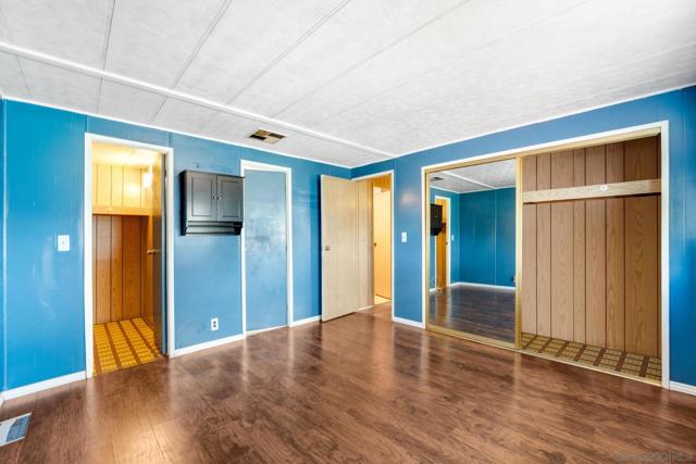 2003 Bayview Heights Dr, San Diego CA: https://media.crmls.org/mediaz/86ec9a9d-1080-4706-a2f4-0740dc1894b0.jpg
