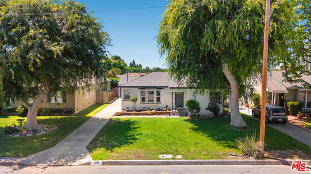 240 W El Sur Street, Monrovia CA: https://media.crmls.org/mediaz/86ecc6b3-bccf-4998-aab7-45ace7801f7f.jpg