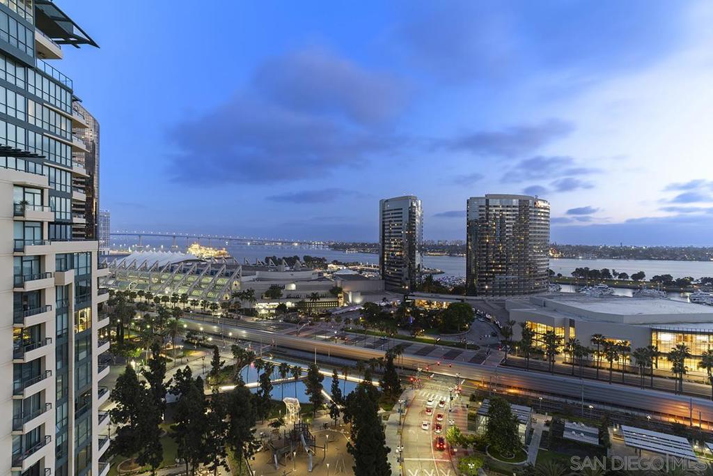 555 Front Street - photo 10