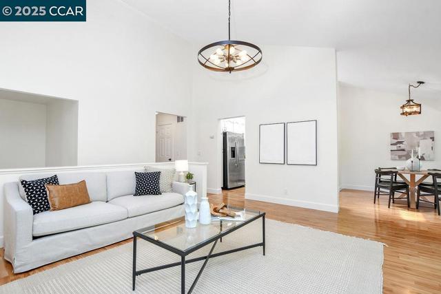 4782 Starflower Dr, Martinez CA: https://media.crmls.org/mediaz/86ed5304-fd65-4ffe-96d9-a839617d0adf.jpg
