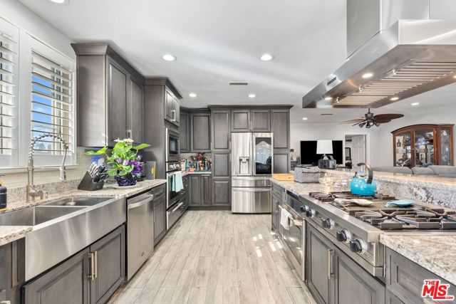 2031 W 98th Street, Los Angeles CA: https://media.crmls.org/mediaz/86eda0fe-721f-4783-8169-fd9e31339f55.jpg