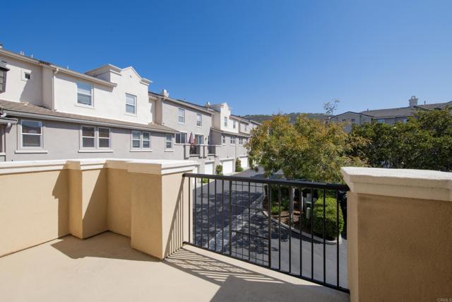 1202 Elfin Forest Rd W, San Marcos CA: https://media.crmls.org/mediaz/86f003ab-3b38-4c79-b111-b0cce69ea5d4.jpg