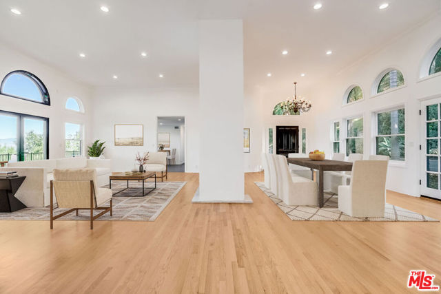 15851 Mulholland Place, Los Angeles CA: https://media.crmls.org/mediaz/86f0aeec-fcdf-4640-a885-fdc2e09aa922.jpg