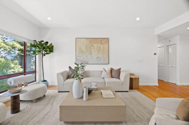 10 9th Avenue, San Mateo CA: https://media.crmls.org/mediaz/86f0c2bb-dbbf-4aa5-9f21-ac99b4573bf8.jpg
