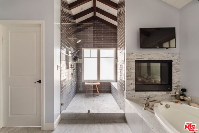 24901 Jim Bridger Road, Hidden Hills CA: https://media.crmls.org/mediaz/86f1306d-12da-4e4b-a3c7-6a2a0fdbeacf.jpg