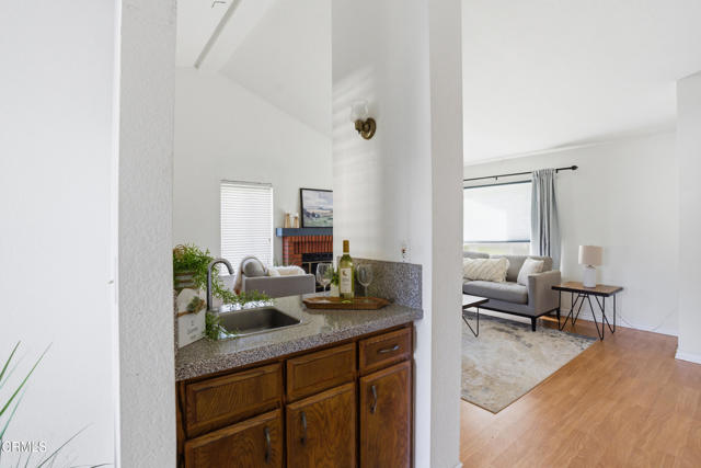 Detail Gallery Image 13 of 60 For 6091 Irena Ave, Camarillo,  CA 93012 - 2 Beds | 2 Baths