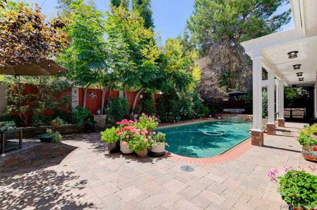 13433 Little Dawn Ln, Poway CA: https://media.crmls.org/mediaz/86f24208-6d03-4f37-acbf-dd383490d81f.jpg