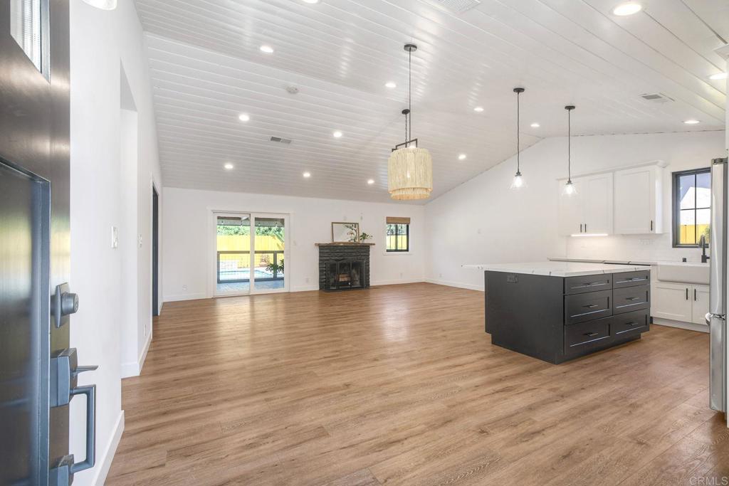 2295 Highland Drive - photo 4