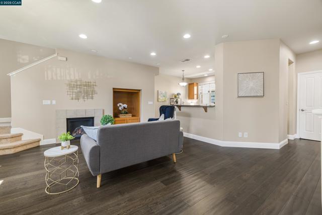 1121 Haven Street, Martinez CA: https://media.crmls.org/mediaz/86f24779-525b-48b8-b5be-a91285642809.jpg