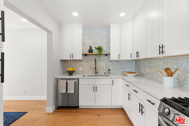 2804 Spreckels Lane, Redondo Beach, California 90278, 3 Bedrooms Bedrooms, ,2 BathroomsBathrooms,Residential,Sold,Spreckels,25587309 2804 Spreckels Lane, Redondo Beach, California 90278, 3 Bedrooms Bedrooms, ,2 BathroomsBathrooms,Residential,Sold,Spreckels,25587309