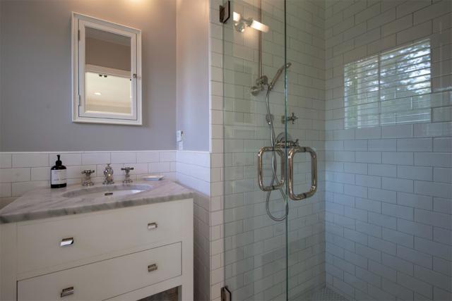 1360 Elder Avenue, Menlo Park CA: https://media.crmls.org/mediaz/86f355db-d845-4339-9579-041c57a4411c.jpg